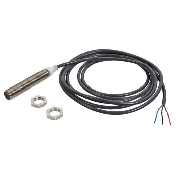 Omron, M12, afgeschermd, Sn: 4 mm, L: 56(72) mm, 12-24 VDC, PNP, NO, 2 m kabel